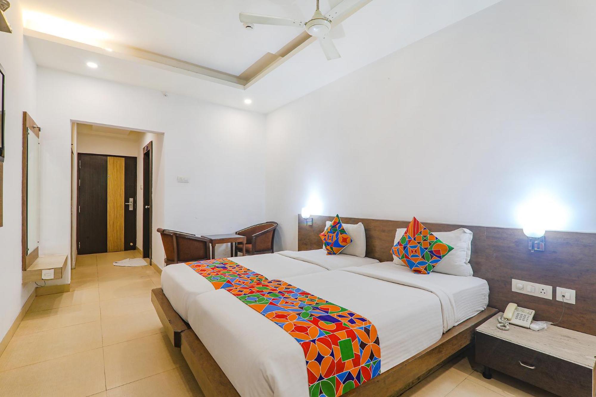 Fabhotel Prime The Continental Lucknow Zewnętrze zdjęcie